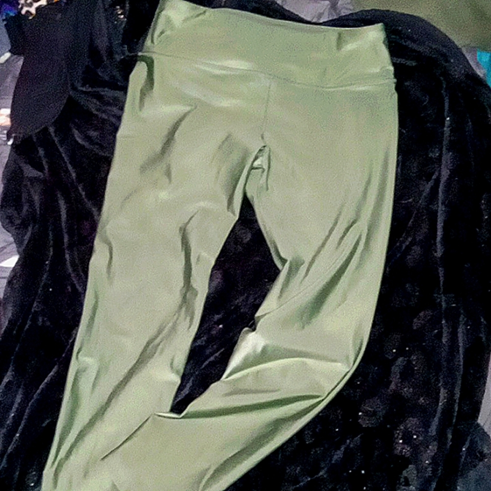 《Girls》 XL Shiney chrome/green leggings